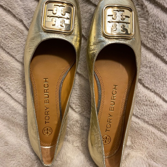 Tory Burch gold flats 6.5 M - Picture 6 of 10
